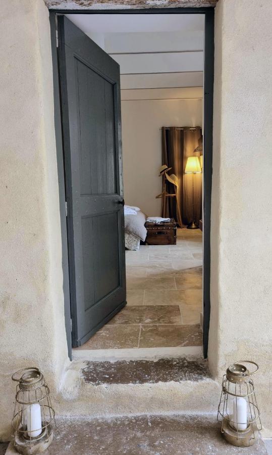 La Maison De Livia, Gite, Chambres Et Table D'Hotes, Entre Uzes Et Nimes Sauzet  Экстерьер фото