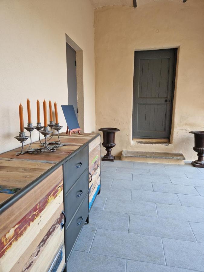 La Maison De Livia, Gite, Chambres Et Table D'Hotes, Entre Uzes Et Nimes Sauzet  Экстерьер фото
